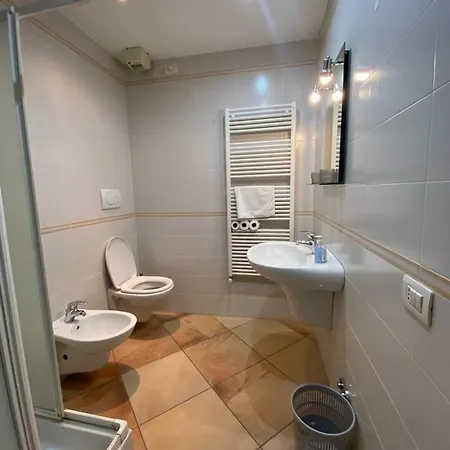 The Sky - Modern With Terrace View *